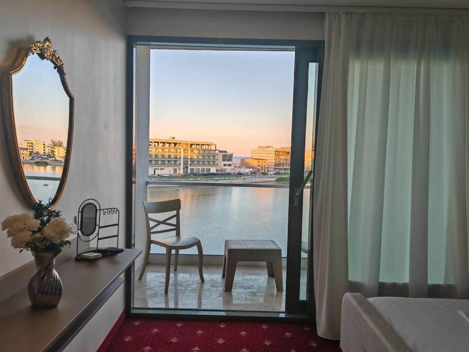 White Boutique Hotel- Eforie Nord Ngoại thất bức ảnh
