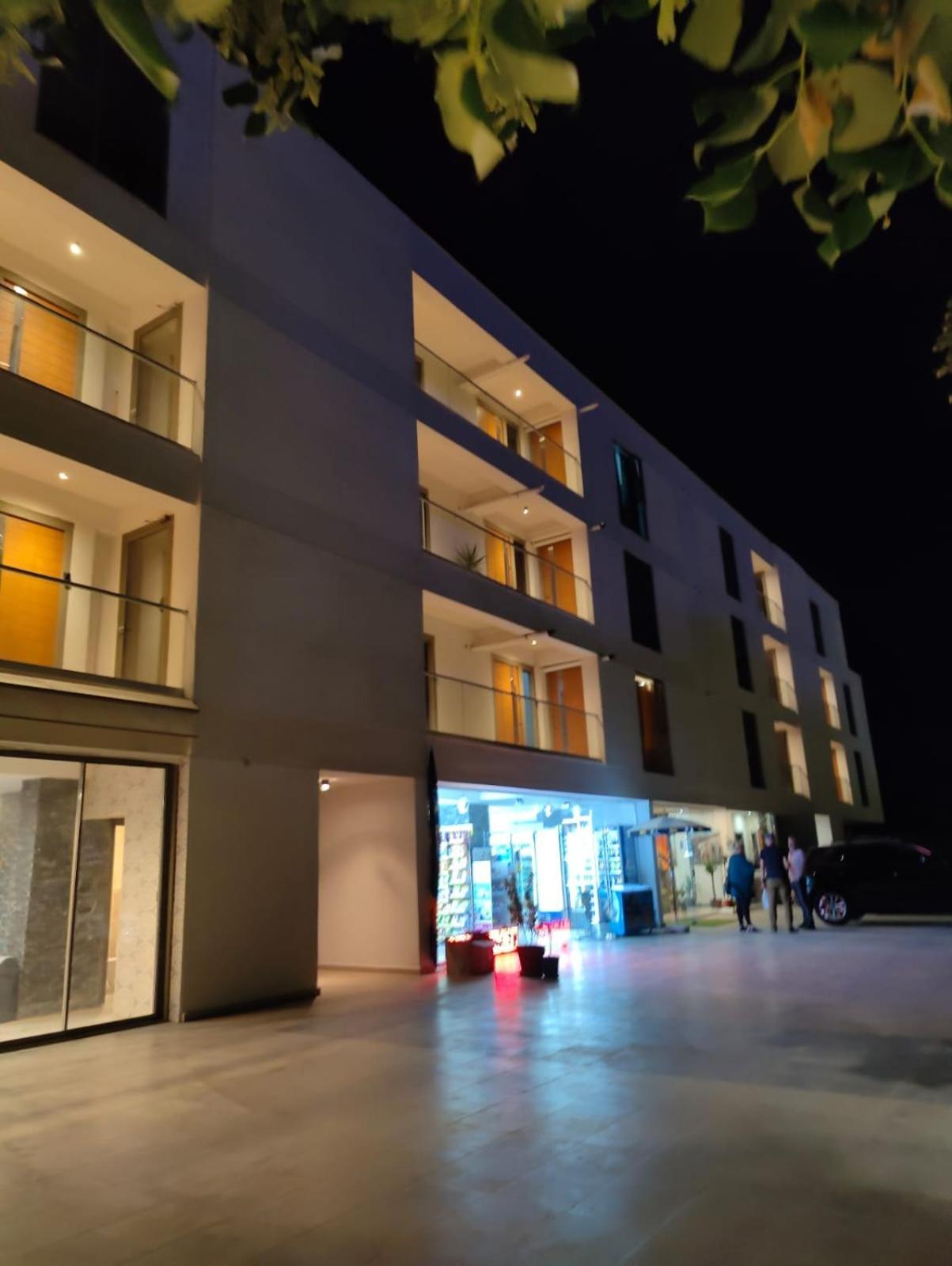 White Boutique Hotel- Eforie Nord Ngoại thất bức ảnh