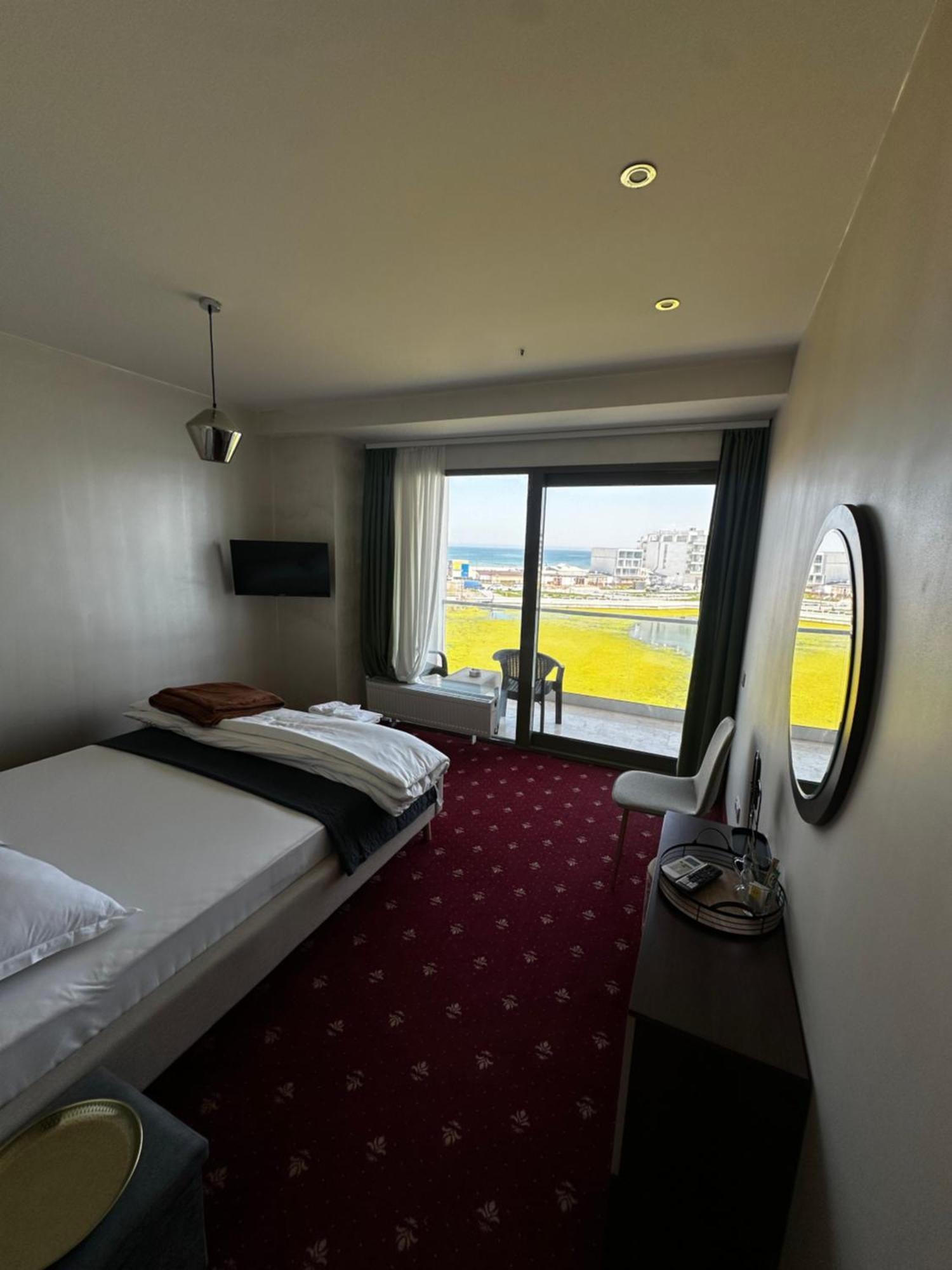White Boutique Hotel- Eforie Nord Ngoại thất bức ảnh