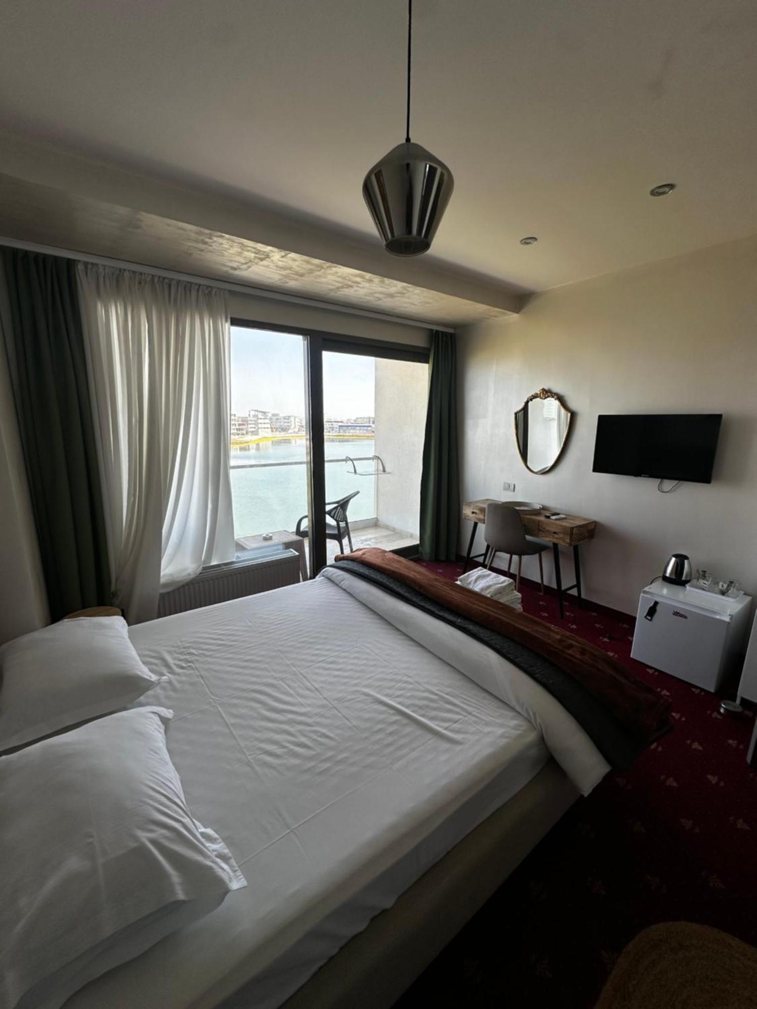 White Boutique Hotel- Eforie Nord Ngoại thất bức ảnh
